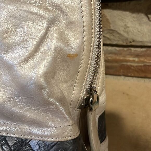 LAMB by Gwen Stefani Pearl Leather Bowling Bag and Matching Wallet - Picture 13 of 16